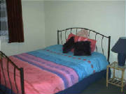 1bed.jpg